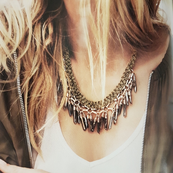 Stella & Dot Bora Fringe Necklace - Picture 4 of 4